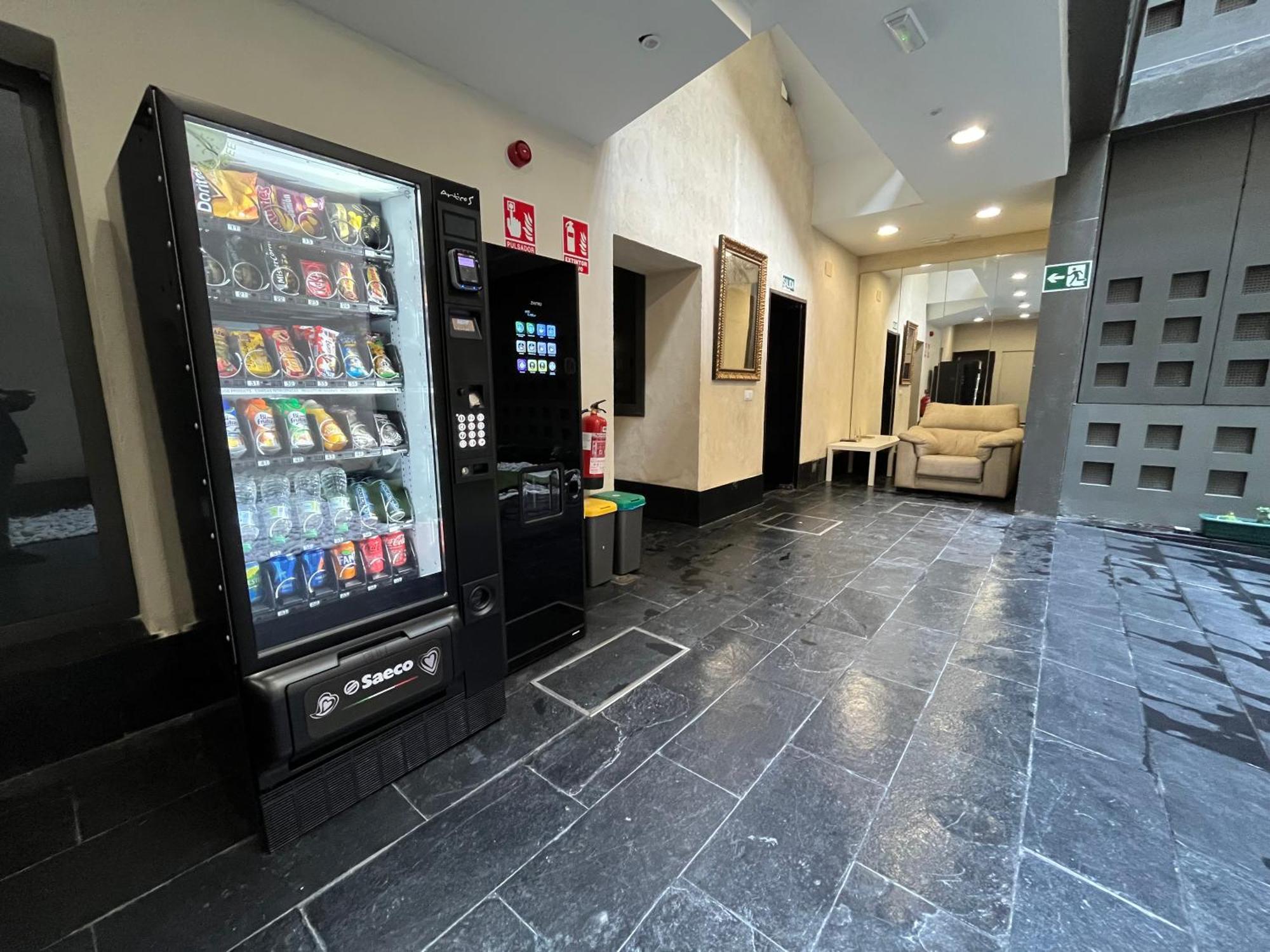 Center Sevilla Confort 6 Екстер'єр фото